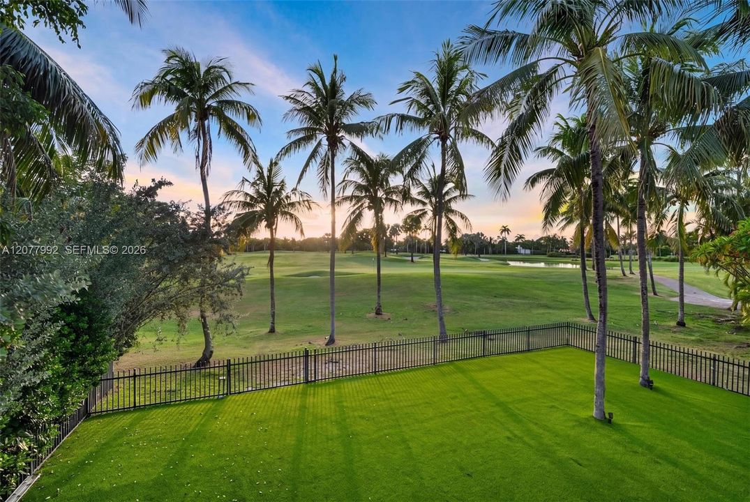 En Venta: $10,360,000 (5 camas, 4 baños, 4962 Pies cuadrados)