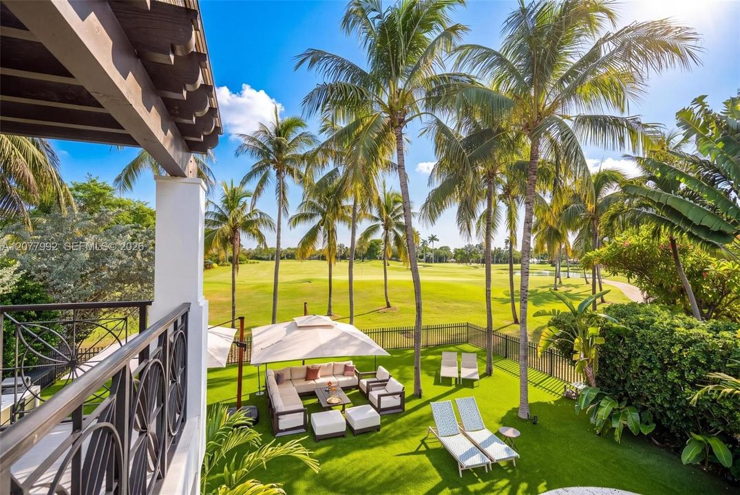 En Venta: $10,360,000 (5 camas, 4 baños, 4962 Pies cuadrados)