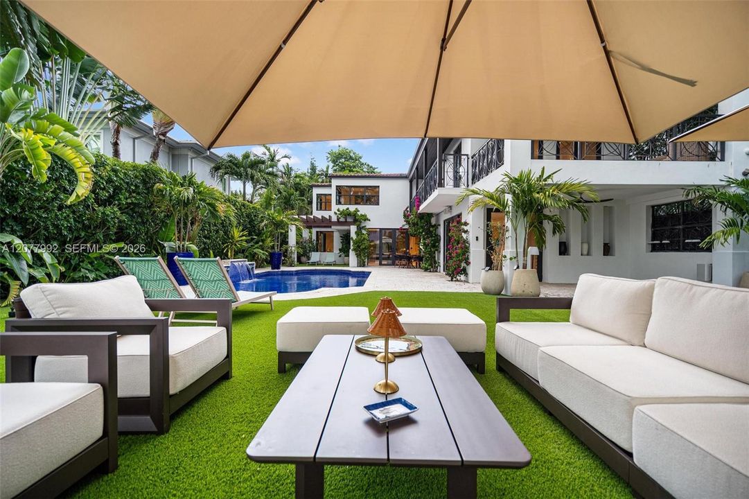 En Venta: $10,360,000 (5 camas, 4 baños, 4962 Pies cuadrados)
