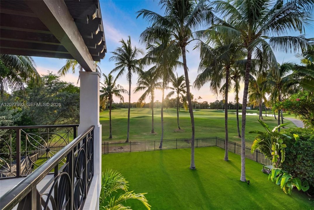 En Venta: $10,360,000 (5 camas, 4 baños, 4962 Pies cuadrados)