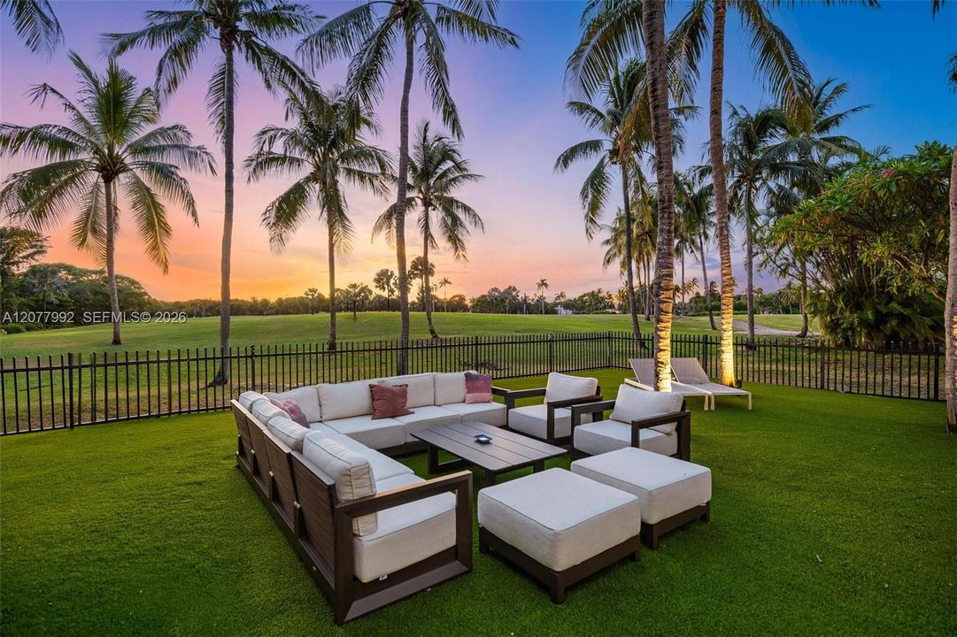 En Venta: $10,360,000 (5 camas, 4 baños, 4962 Pies cuadrados)
