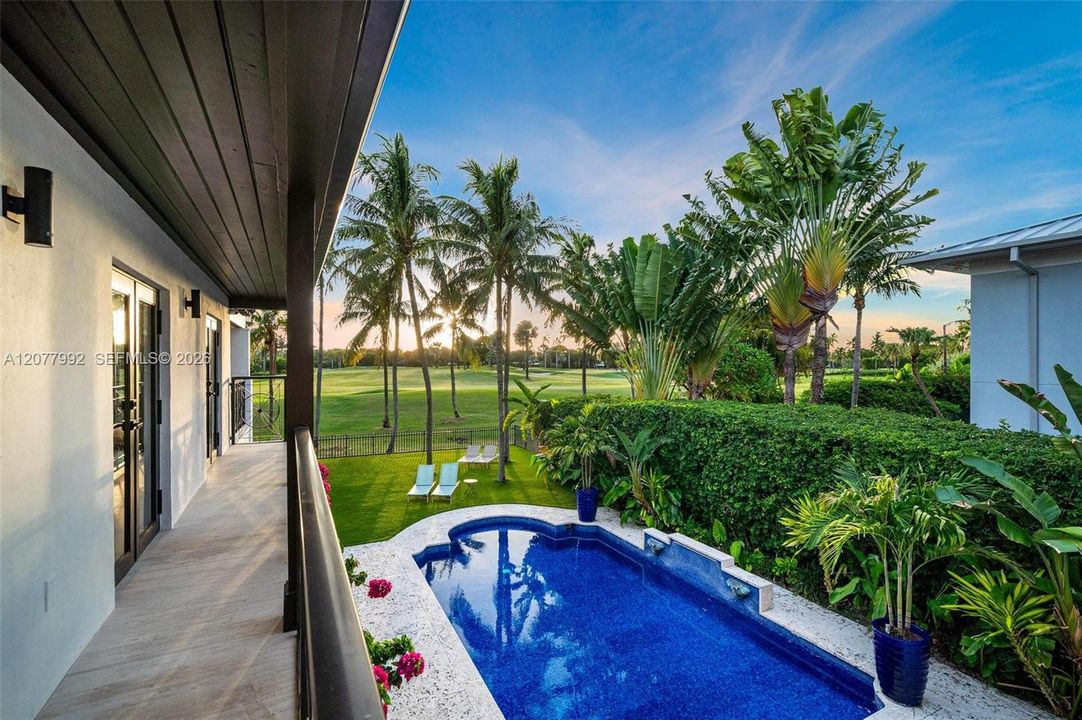 En Venta: $10,360,000 (5 camas, 4 baños, 4962 Pies cuadrados)