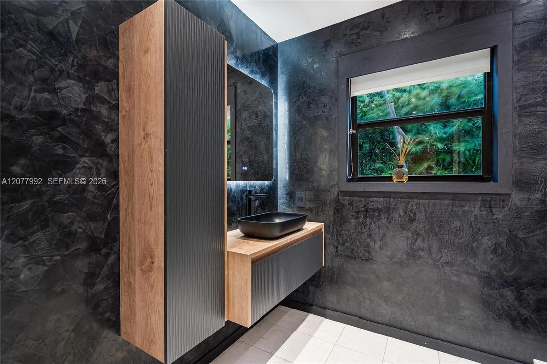 En Venta: $10,360,000 (5 camas, 4 baños, 4962 Pies cuadrados)