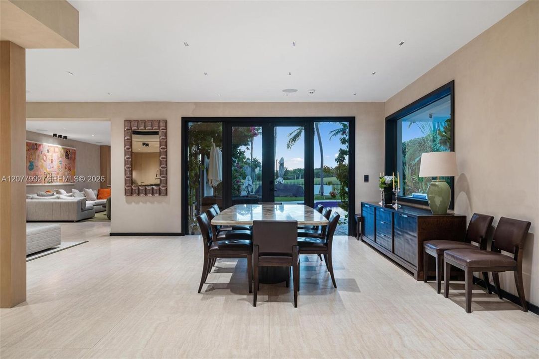 En Venta: $10,360,000 (5 camas, 4 baños, 4962 Pies cuadrados)