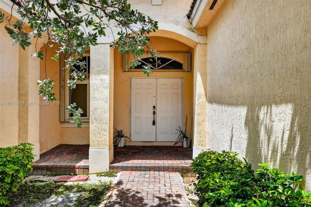 For Sale: $625,000 (4 beds, 3 baths, 2578 Square Feet)
