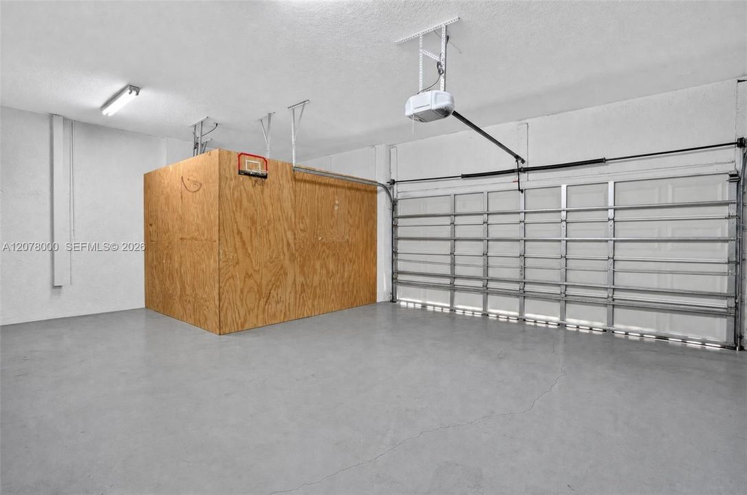 For Sale: $625,000 (4 beds, 3 baths, 2578 Square Feet)
