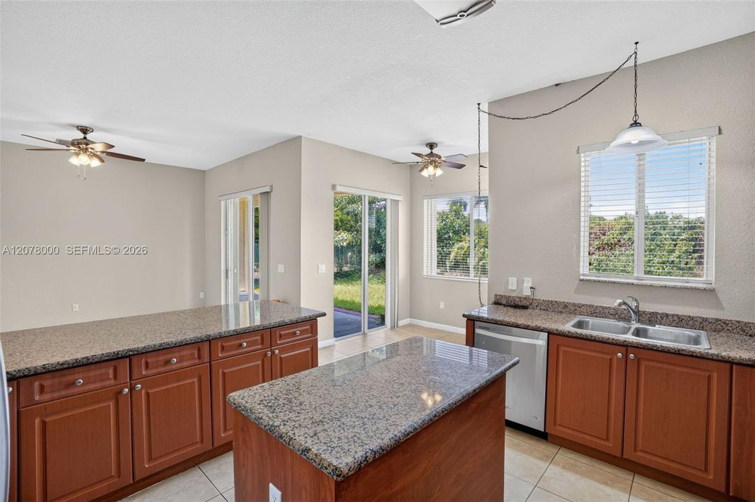 For Sale: $625,000 (4 beds, 3 baths, 2578 Square Feet)