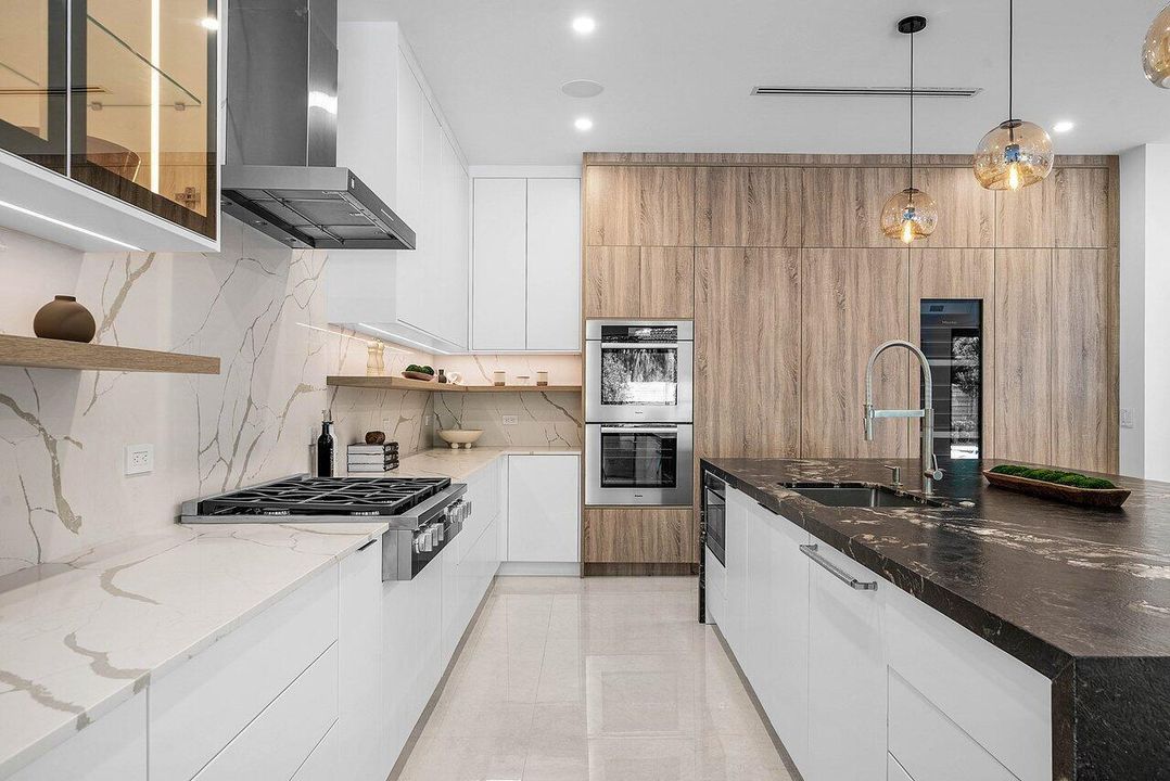 016-451Northwest7thAvenue