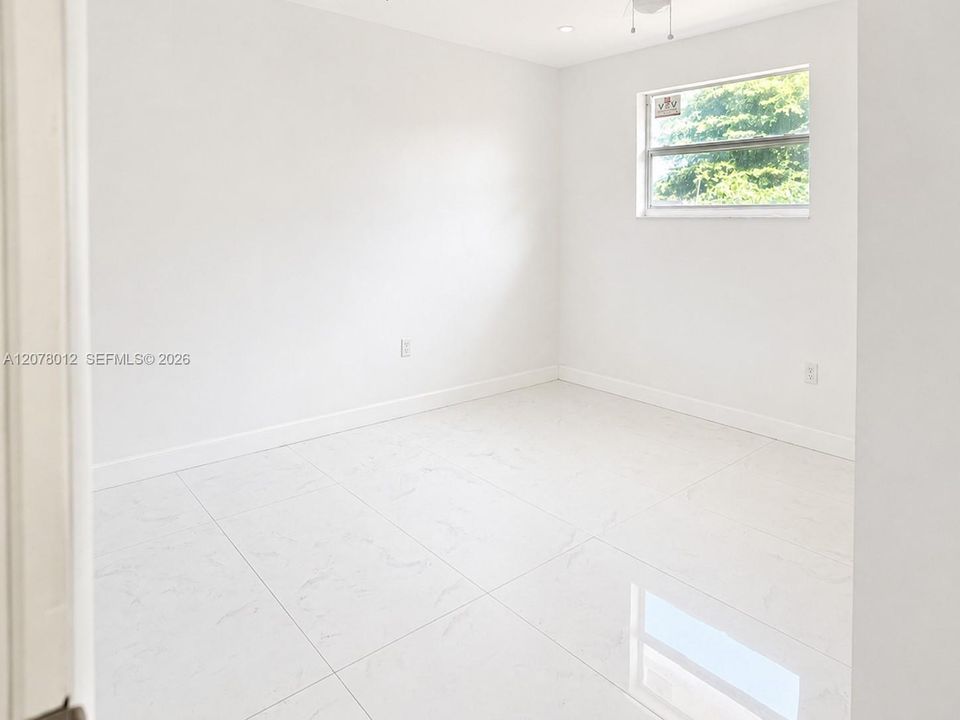 For Sale: $2,200,000 (3 beds, 2 baths, 3440 Square Feet)