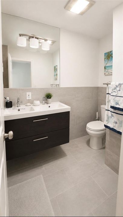 For Rent: $3,200 (3 beds, 2 baths, 1350 Square Feet)