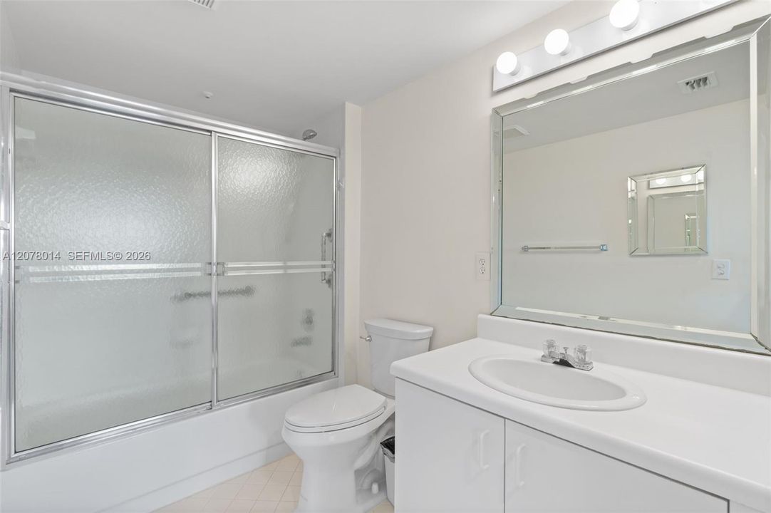 En Venta: $187,000 (2 camas, 2 baños, 1137 Pies cuadrados)