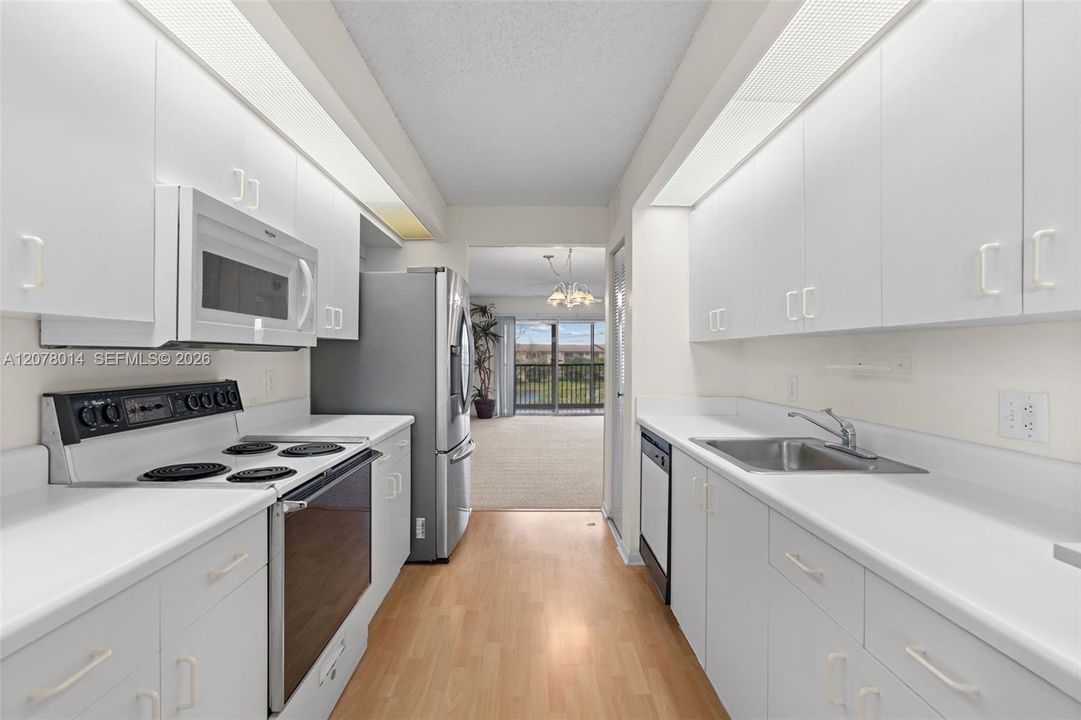 En Venta: $187,000 (2 camas, 2 baños, 1137 Pies cuadrados)