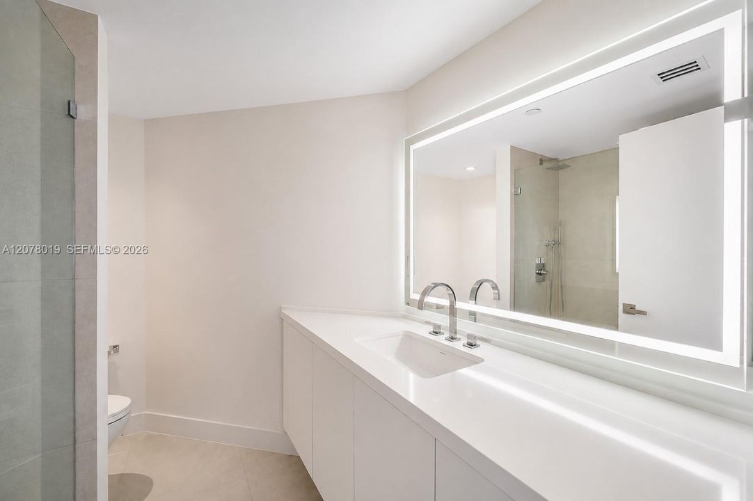For Rent: $12,500 (2 beds, 2 baths, 2403 Square Feet)