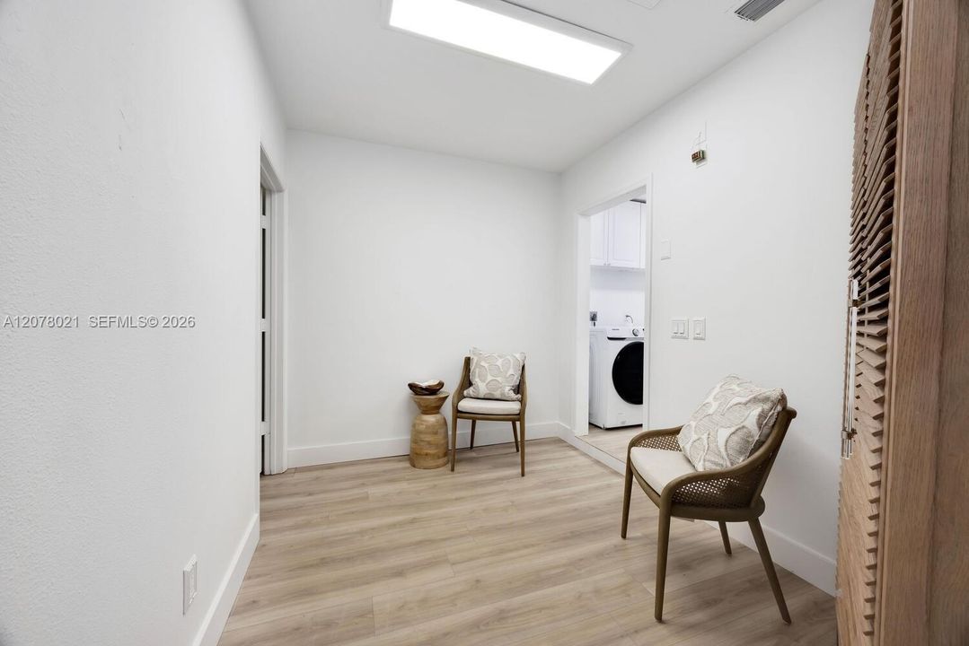 For Rent: $5,500 (4 beds, 2 baths, 2340 Square Feet)