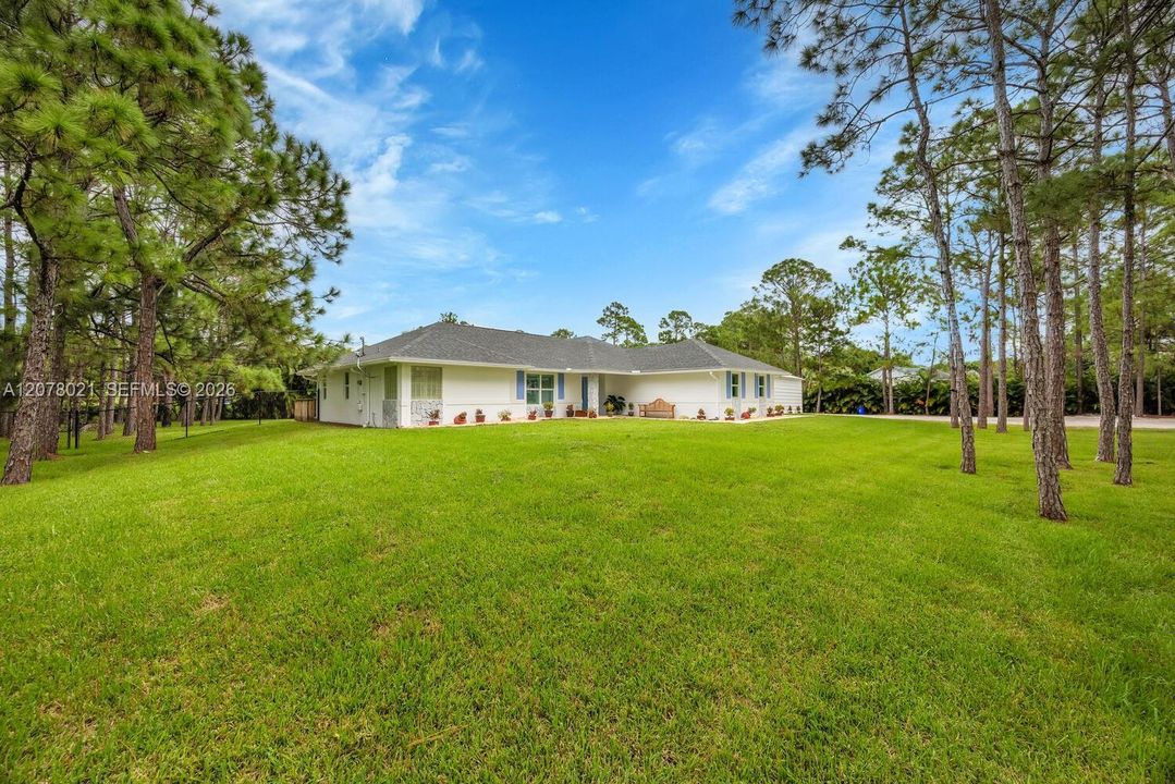 For Rent: $5,500 (4 beds, 2 baths, 2340 Square Feet)