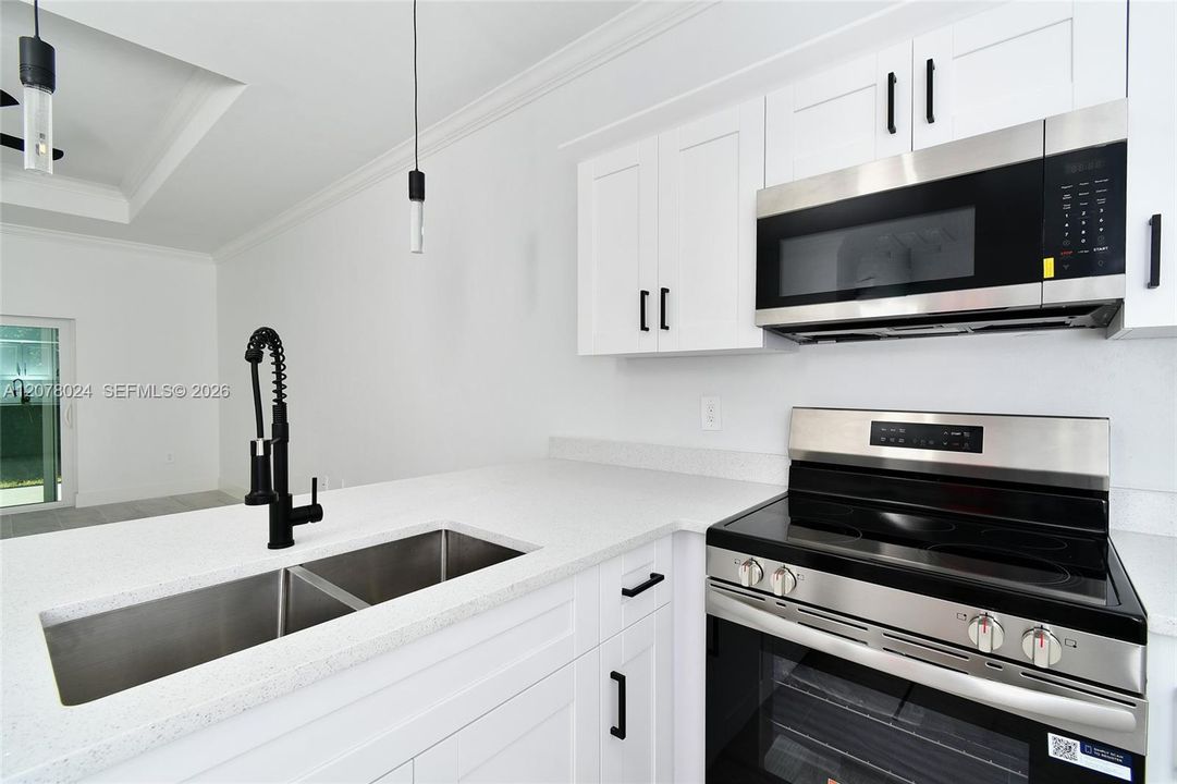 En Venta: $319,900 (3 camas, 2 baños, 0 Pies cuadrados)