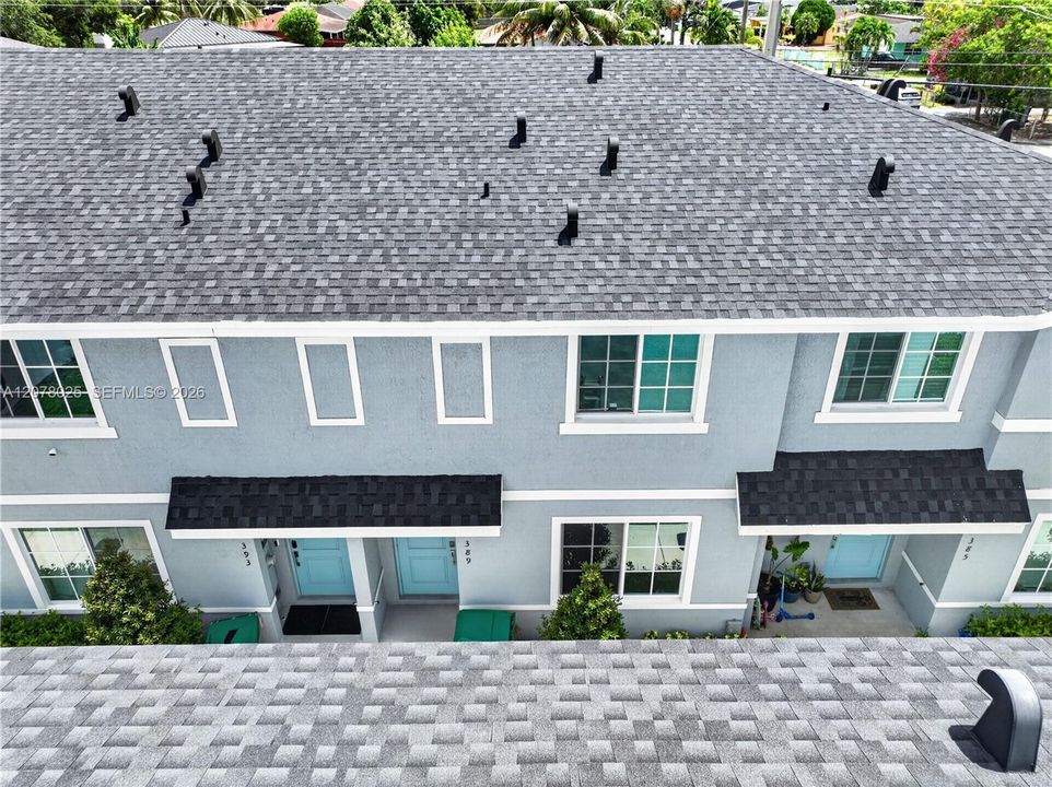 For Sale: $340,000 (3 beds, 3 baths, 1425 Square Feet)