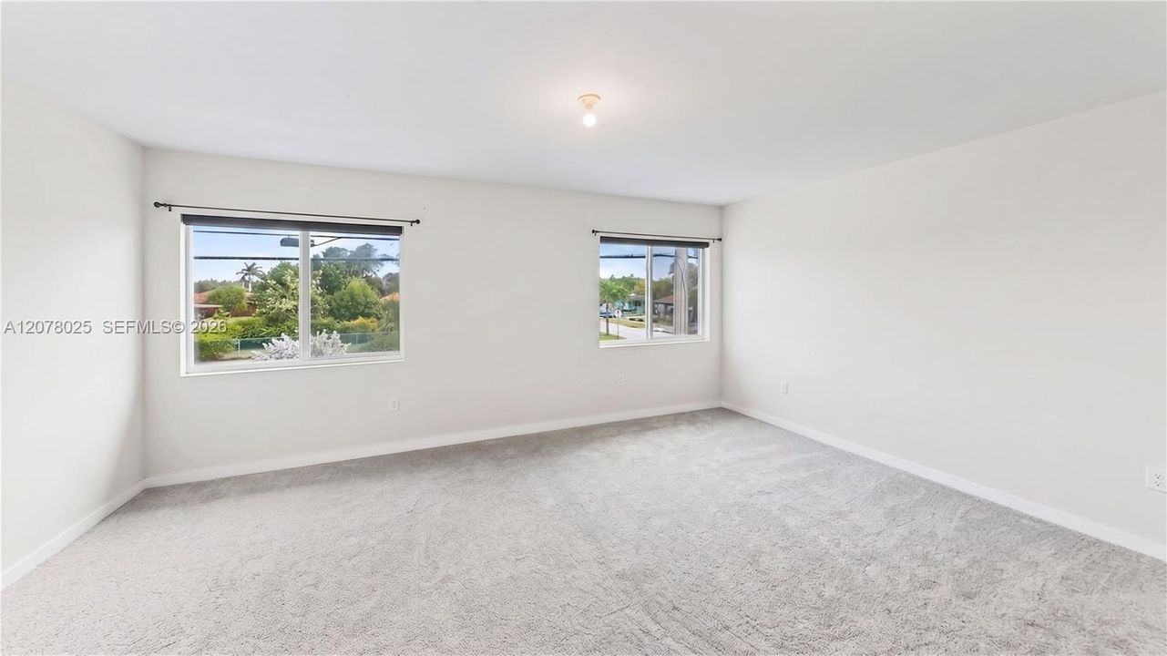 For Sale: $340,000 (3 beds, 3 baths, 1425 Square Feet)