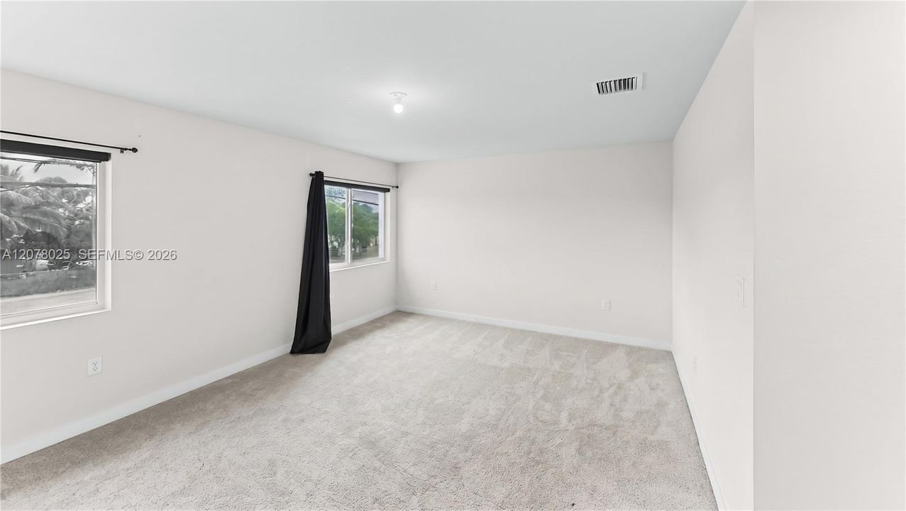 For Sale: $340,000 (3 beds, 3 baths, 1425 Square Feet)