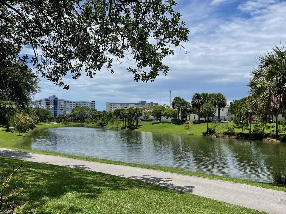 For Rent: $1,500 (1 beds, 1 baths, 775 Square Feet)