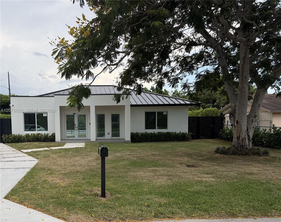 For Rent: $8,500 (3 beds, 3 baths, 1750 Square Feet)