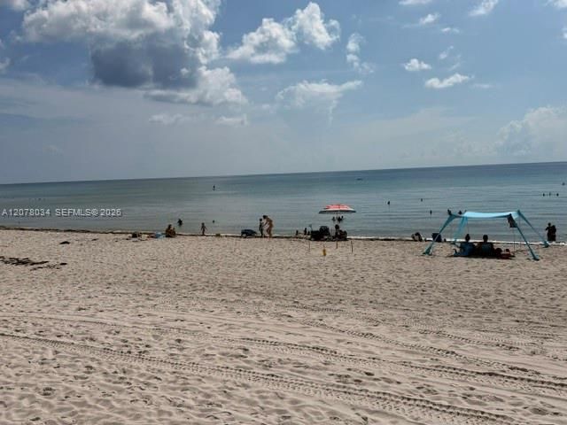 For Rent: $4,000 (2 beds, 2 baths, 1459 Square Feet)