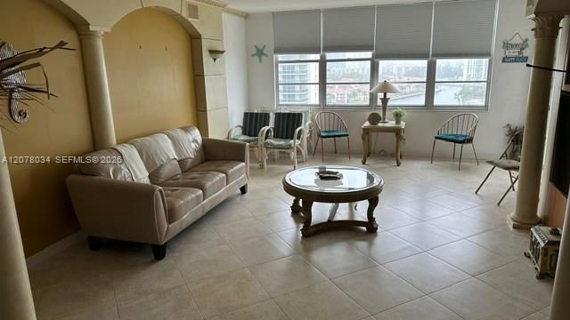 For Rent: $4,000 (2 beds, 2 baths, 1459 Square Feet)