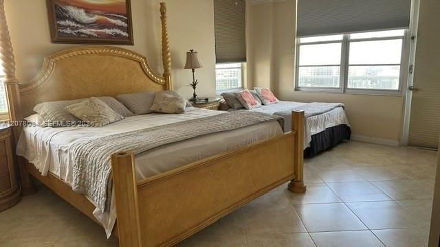 For Rent: $4,000 (2 beds, 2 baths, 1459 Square Feet)