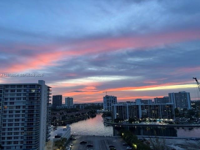 For Rent: $4,000 (2 beds, 2 baths, 1459 Square Feet)