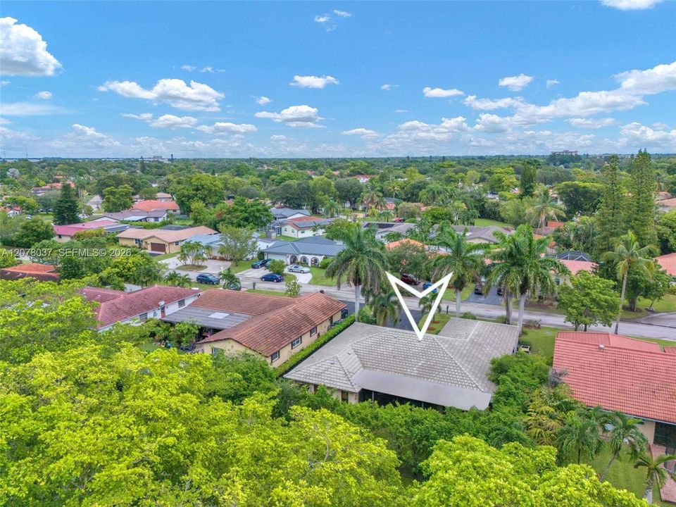 На продажу: $660,000 (4 спален, 2 ванн, 2279 Квадратных фут)
