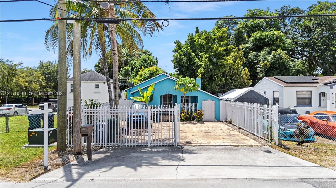 En Venta: $400,000 (2 camas, 1 baños, 833 Pies cuadrados)
