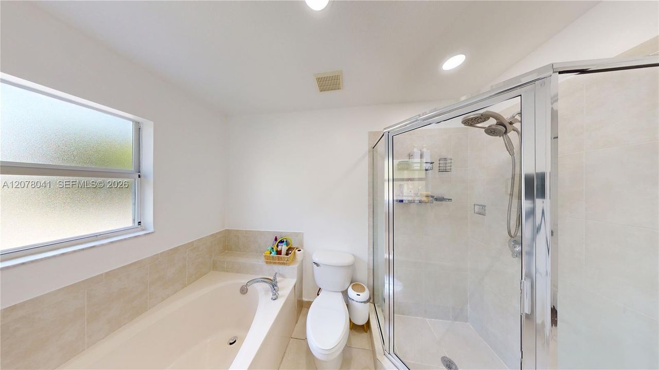For Sale: $455,000 (3 beds, 2 baths, 1705 Square Feet)