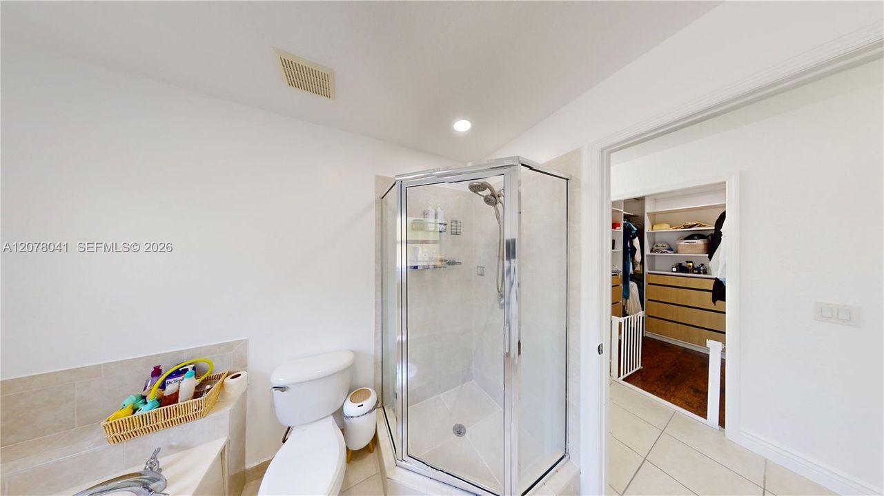 For Sale: $455,000 (3 beds, 2 baths, 1705 Square Feet)