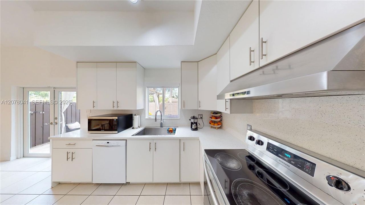 For Sale: $455,000 (3 beds, 2 baths, 1705 Square Feet)