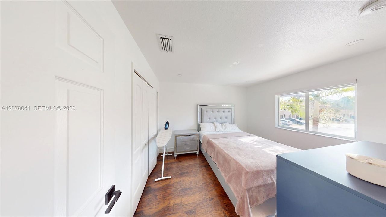 For Sale: $455,000 (3 beds, 2 baths, 1705 Square Feet)