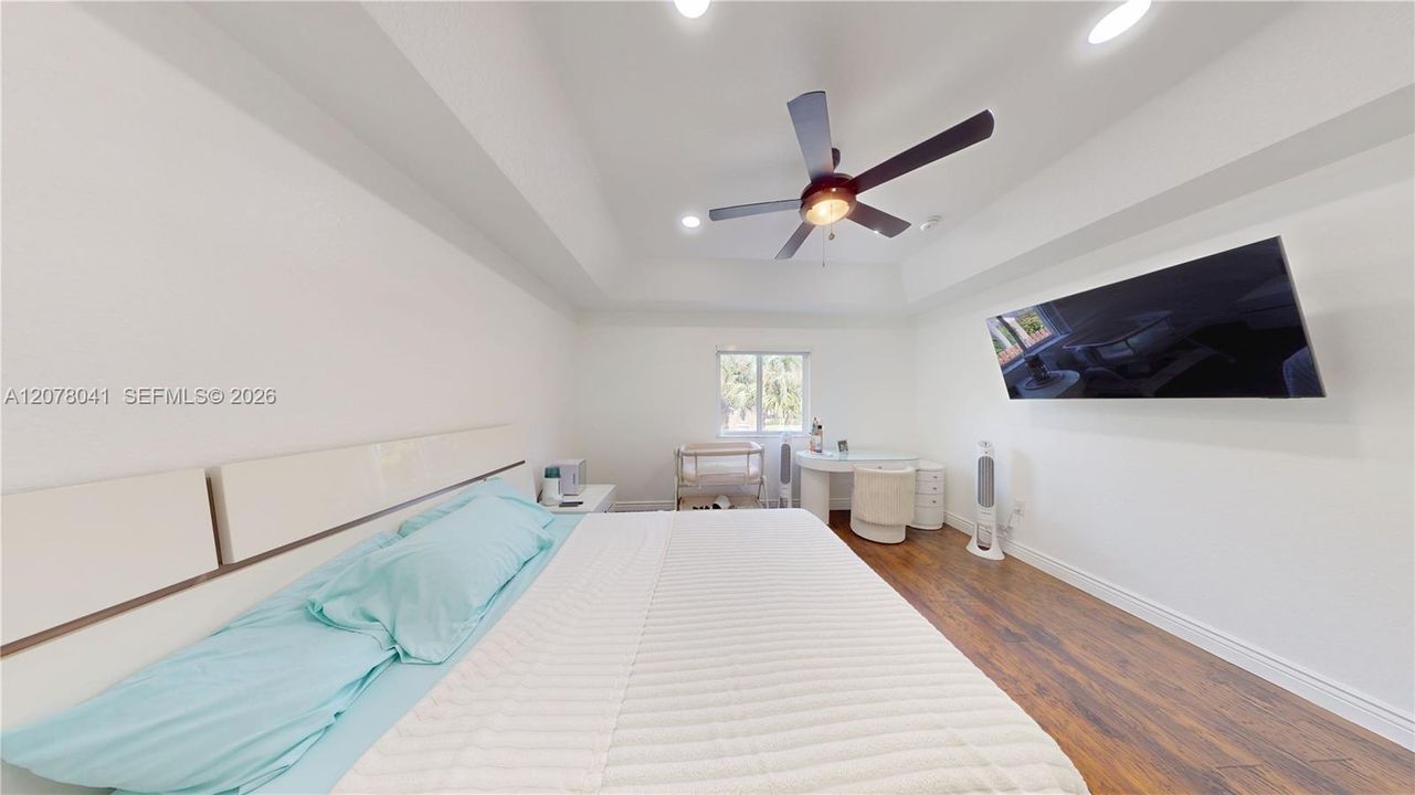 For Sale: $455,000 (3 beds, 2 baths, 1705 Square Feet)