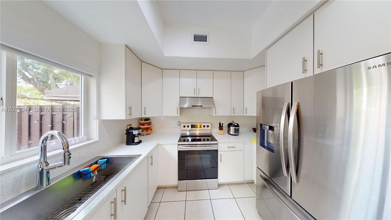 For Sale: $455,000 (3 beds, 2 baths, 1705 Square Feet)