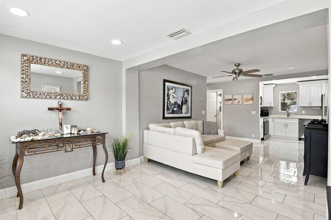 5-web-or-mls-1217%20W%2032nd%20St%20%281