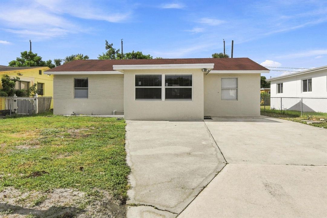 2-web-or-mls-1217%20W%2032nd%20St%20%281