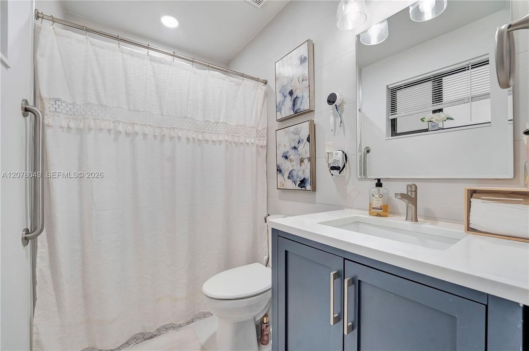 For Sale: $550,000 (3 beds, 2 baths, 1574 Square Feet)