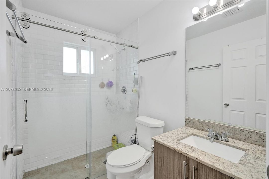 2nd Bathroom