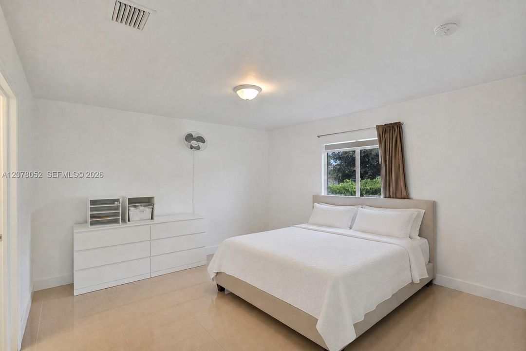 For Sale: $630,000 (3 beds, 2 baths, 1480 Square Feet)