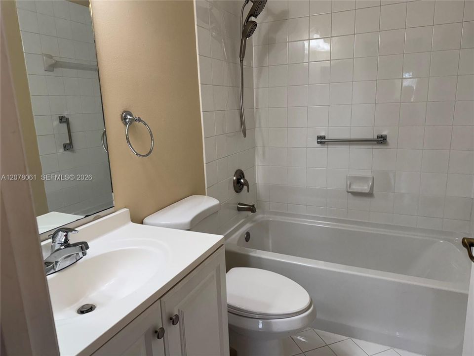 For Rent: $3,150 (3 beds, 2 baths, 1234 Square Feet)