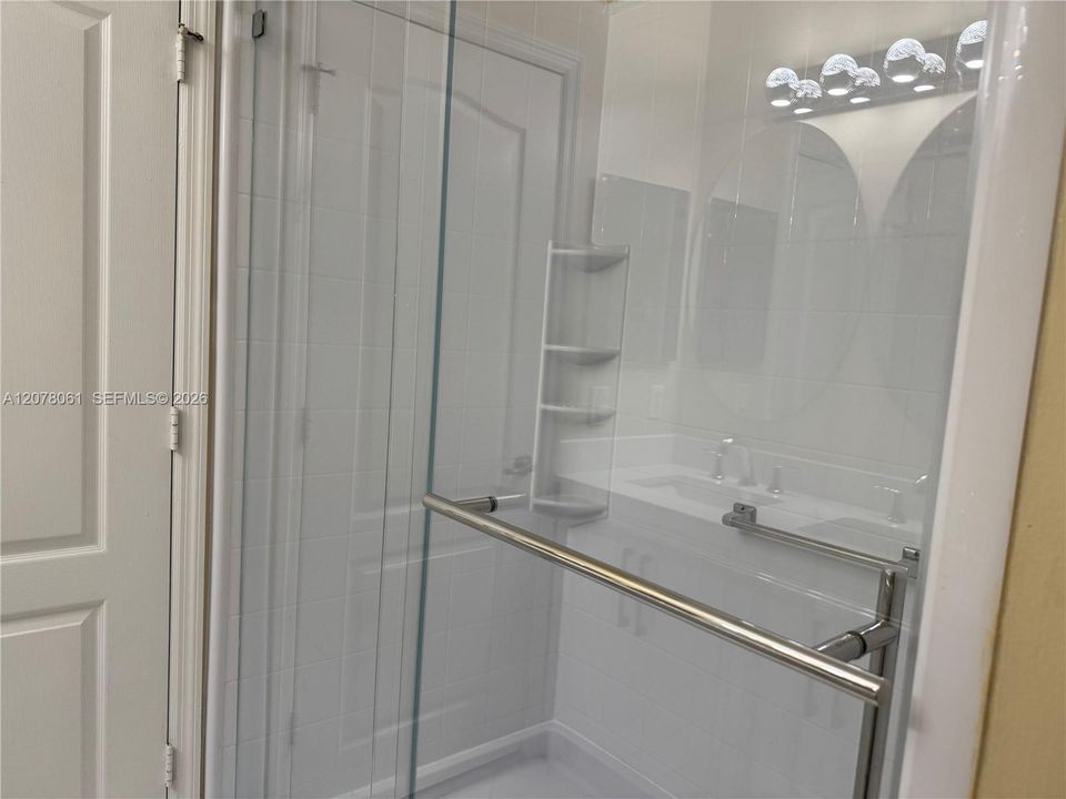 For Rent: $3,150 (3 beds, 2 baths, 1234 Square Feet)