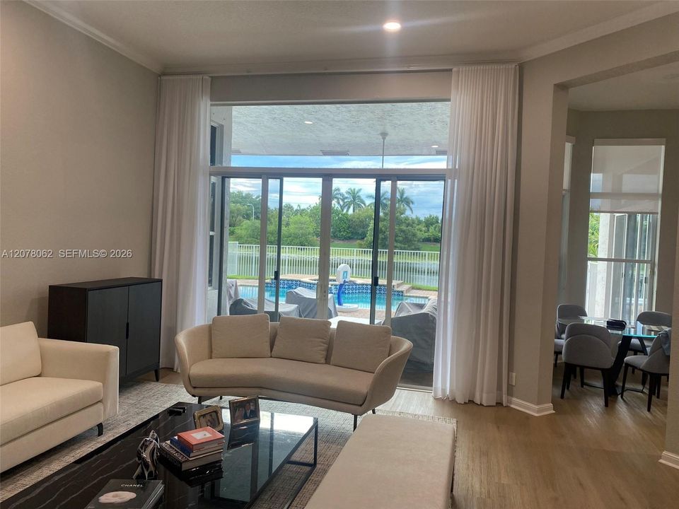 For Rent: $11,000 (6 beds, 5 baths, 4687 Square Feet)