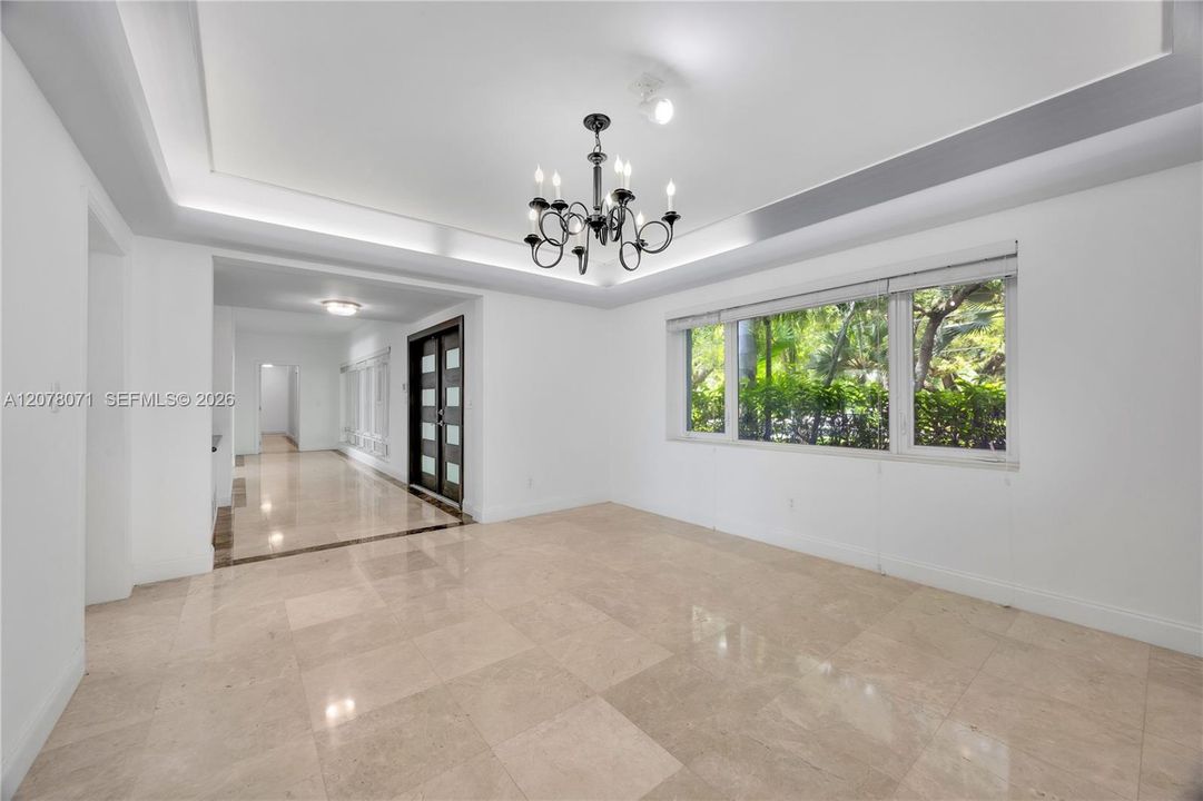 For Rent: $23,500 (5 beds, 5 baths, 4336 Square Feet)