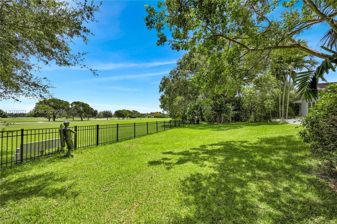 For Rent: $23,500 (5 beds, 5 baths, 4336 Square Feet)