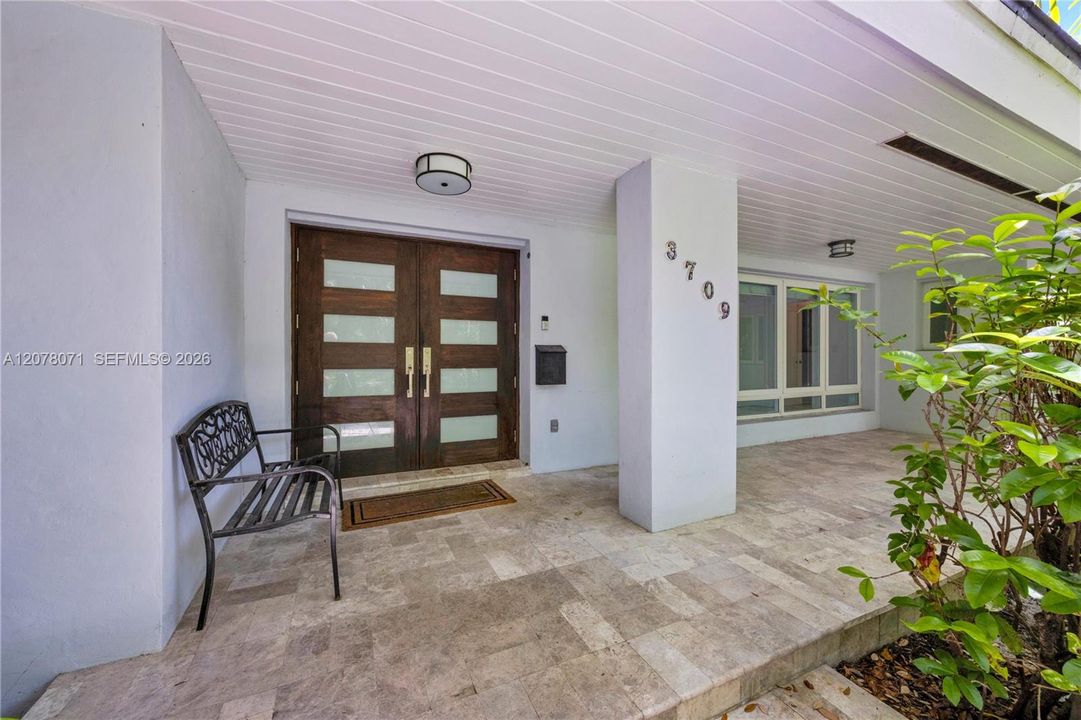 For Rent: $23,500 (5 beds, 5 baths, 4336 Square Feet)