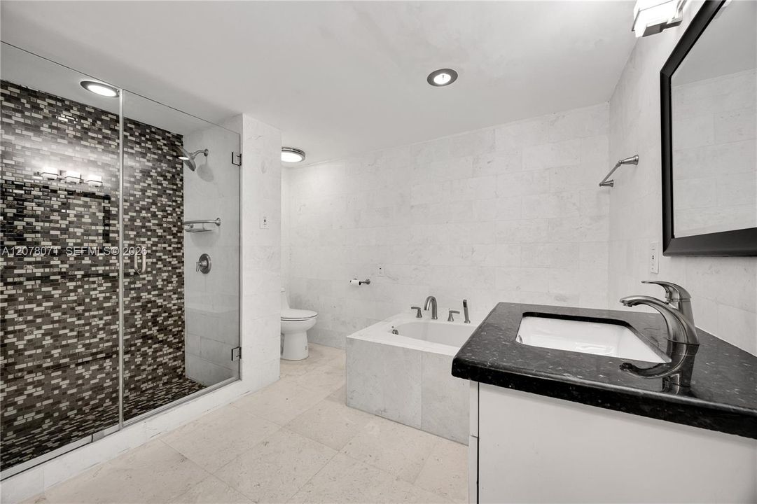 For Rent: $23,500 (5 beds, 5 baths, 4336 Square Feet)