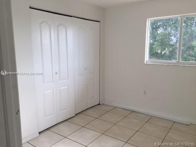 For Rent: $1,750 (1 beds, 1 baths, 570 Square Feet)